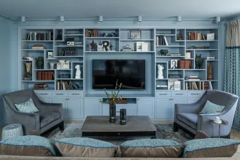 Интерьер гостиной с нишей для телевизора  смотреть на Basicdecor