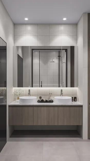 Интерьер ванной с зеркалом на двери  смотреть на Basicdecor