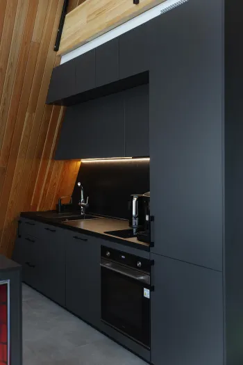 Интерьер кухни с нишей с подсветкой и с подсветкой  смотреть на Basicdecor