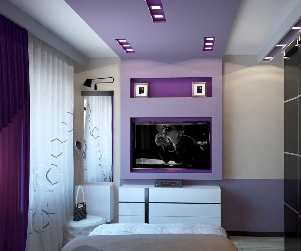 Интерьер спальни с нишей с подсветкой, световыми линиями, подсветкой настенной, подсветкой светодиодной и с подсветкой в современном стиле