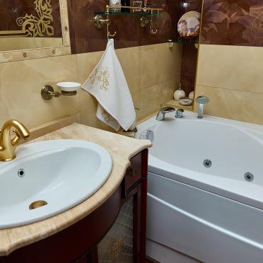 Интерьер ванной в барокко и рококо смотреть на Basicdecor