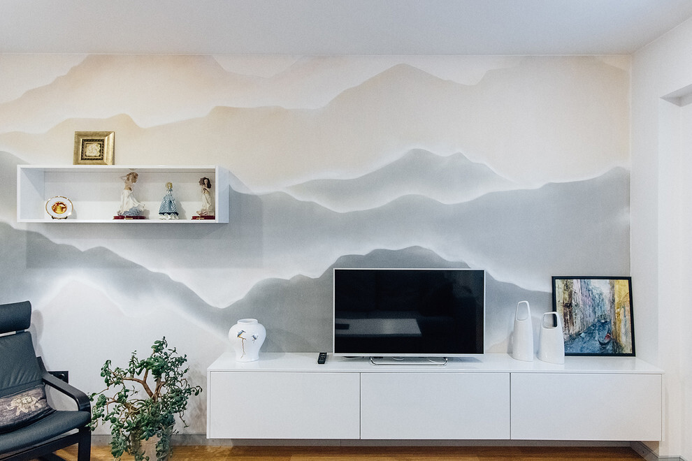 Интерьер гостиной cтеной с телевизором, телевизором на стене и керамогранитом на стену с телевизором в скандинавском стиле