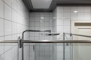 Интерьер ванной с без окна  смотреть на Basicdecor