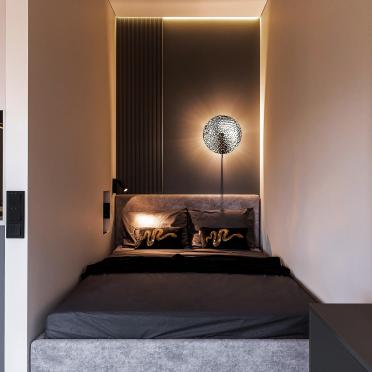 Интерьер спальни cветильниками над кроватью  смотреть на Basicdecor