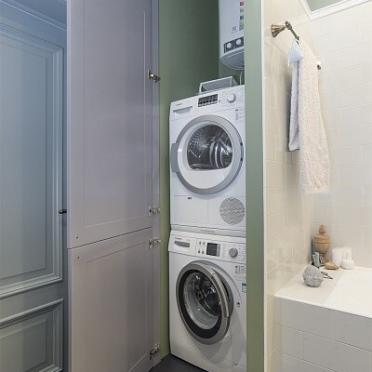 Интерьер ванной с постирочной в современном стиле смотреть на Basicdecor