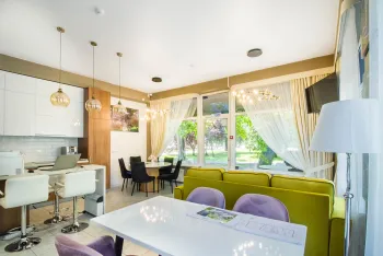 Интерьер столовой c рабочим местом  смотреть на Basicdecor