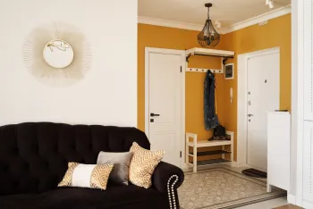 Интерьер прихожей с проходной в неоклассике смотреть на Basicdecor