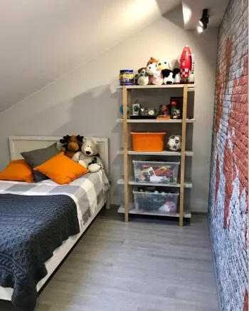 Интерьер детской с для мальчика и хранением игрушек  смотреть на Basicdecor