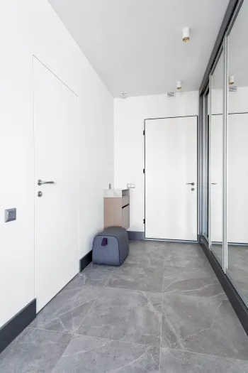 Интерьер прихожей  смотреть на Basicdecor