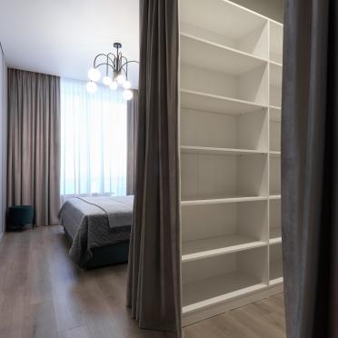 Интерьер детской с зонированием шторами  смотреть на Basicdecor