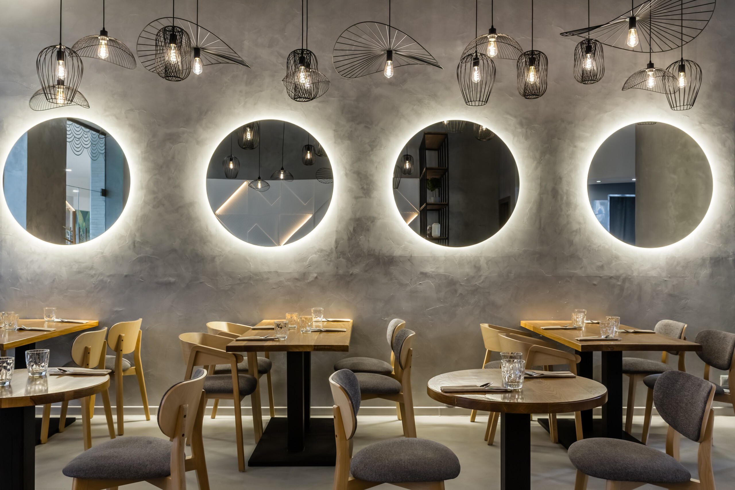 Интерьер кафе и ресторана с подсветкой светодиодной в современном стиле