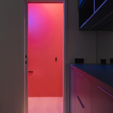 Интерьер с нишей с подсветкой, подсветкой светодиодной и с подсветкой  смотреть на Basicdecor
