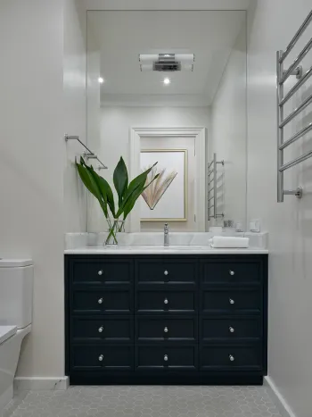 Интерьер ванной в неоклассике смотреть на Basicdecor