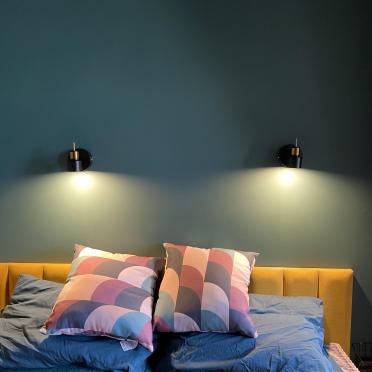 Интерьер спальни cветильниками над кроватью  смотреть на Basicdecor