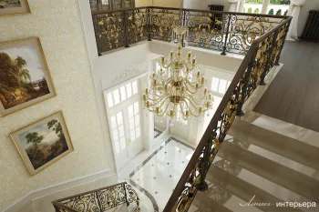 Интерьер с лестницей в классическом стиле смотреть на Basicdecor