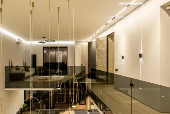 Интерьер с нишей с подсветкой, подсветкой настенной и подсветкой светодиодной  смотреть на Basicdecor