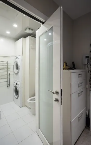 Интерьер ванной с постирочной в современном стиле смотреть на Basicdecor