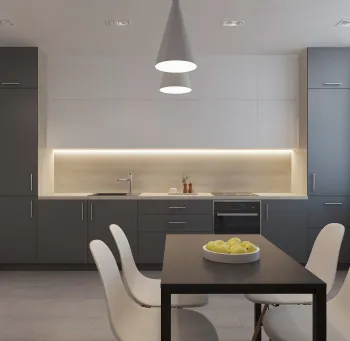 Интерьер кухни cветильниками над столом и с подсветкой  смотреть на Basicdecor