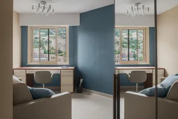 Интерьер c рабочим местом и окном в современном стиле смотреть на Basicdecor