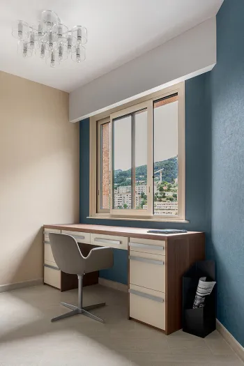 Интерьер c рабочим местом и окном в современном стиле смотреть на Basicdecor