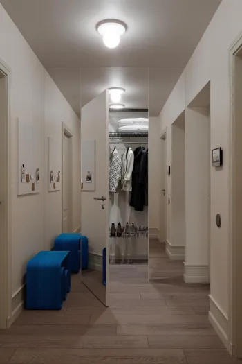 Интерьер прихожей с проходной  смотреть на Basicdecor