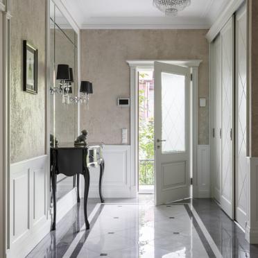 Интерьер коридора с проходной  смотреть на Basicdecor