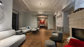 Интерьер гостиной c подсветкой  смотреть на Basicdecor