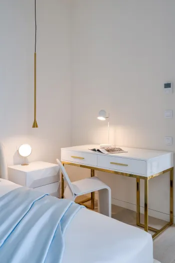 Интерьер детской cветильниками над кроватью  смотреть на Basicdecor