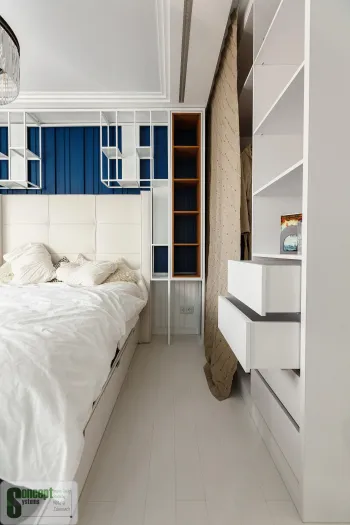 Интерьер детской с шкафом у кровати  смотреть на Basicdecor