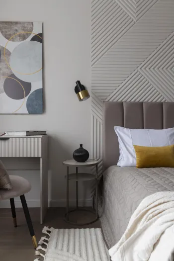 Интерьер спальни cветильниками над кроватью  смотреть на Basicdecor