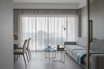 Интерьер гостиной с окном в современном стиле смотреть на Basicdecor