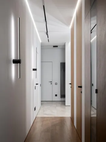 Интерьер коридора с проходной, световыми линиями и с подсветкой  смотреть на Basicdecor