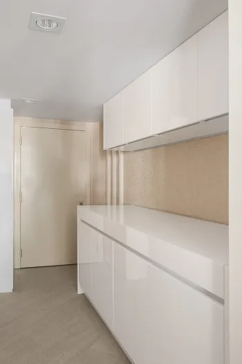 Интерьер гардеробной в современном стиле смотреть на Basicdecor