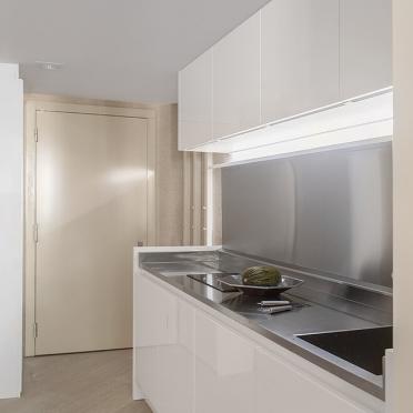 Интерьер кухни в современном стиле смотреть на Basicdecor
