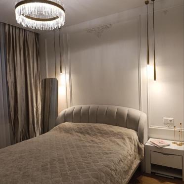 Интерьер спальни cветильниками над кроватью  смотреть на Basicdecor