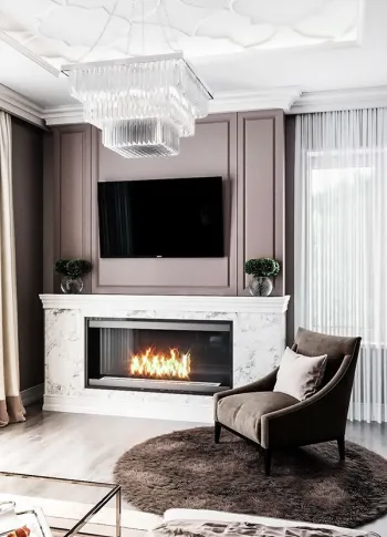 Интерьер гостиной c рабочим местом в неоклассике смотреть на Basicdecor