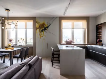 Интерьер гостиной с окном и жалюзи в современном стиле смотреть на Basicdecor