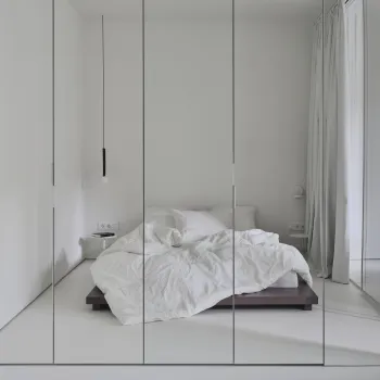 Интерьер спальни с шкафом у кровати в минимализме и эко смотреть на Basicdecor