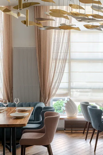Интерьер столовой с жалюзи в современном стиле смотреть на Basicdecor