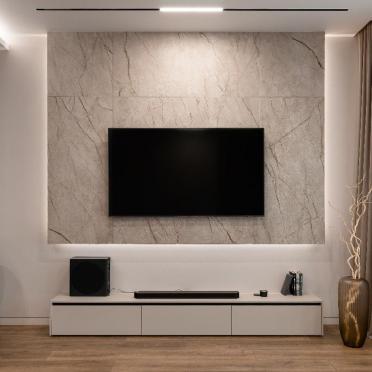 Интерьер гостиной с нишей с подсветкой и с подсветкой  смотреть на Basicdecor