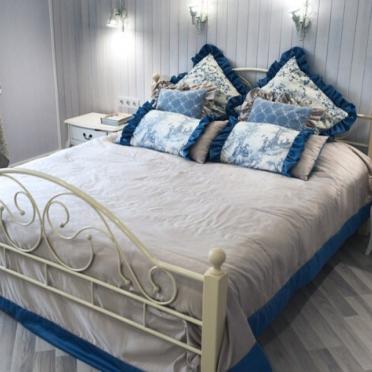 Интерьер спальни в классическом стиле, морском и винтажном смотреть на Basicdecor