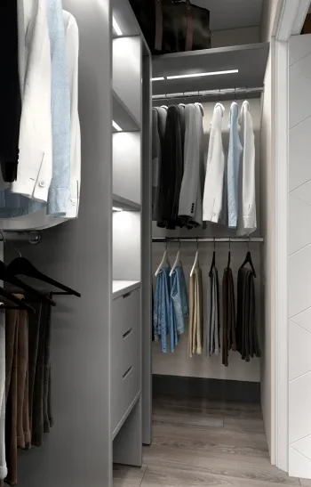 Интерьер гардеробной с хранением верхней одежды  смотреть на Basicdecor