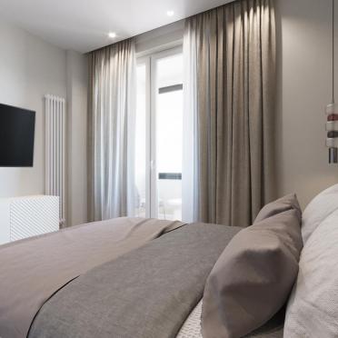 Интерьер спальни cветильниками над кроватью  смотреть на Basicdecor