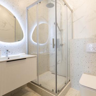 Интерьер ванной c подсветкой  смотреть на Basicdecor