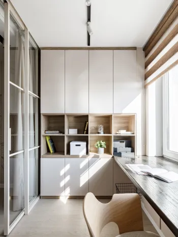 Интерьер спальни c рабочим местом и с рабочим местом у окна в современном стиле смотреть на Basicdecor