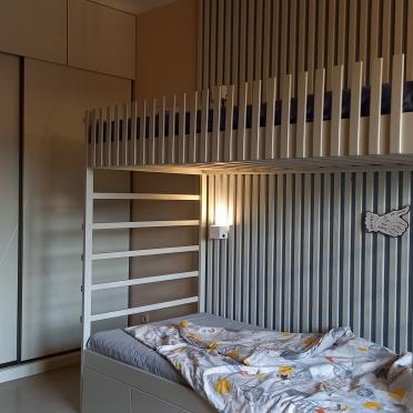 Интерьер детской cветильниками над кроватью  смотреть на Basicdecor