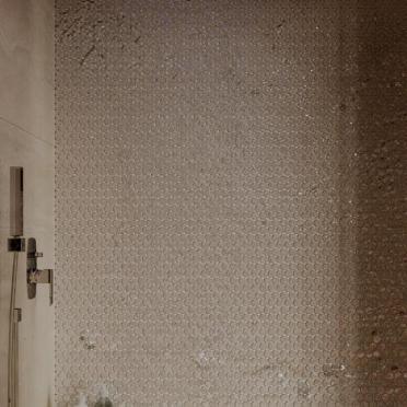 Интерьер ванной с душевой из плитки  смотреть на Basicdecor