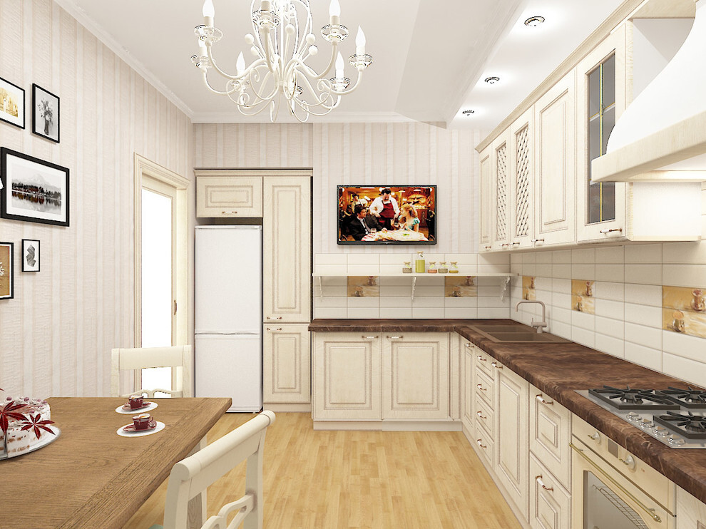 Интерьер кухни с панно за телевизором в классическом стиле