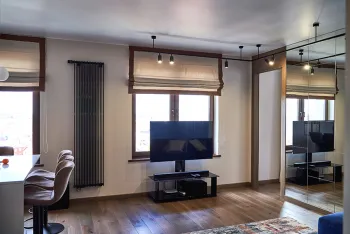 Интерьер с жалюзи и дверными жалюзи  смотреть на Basicdecor