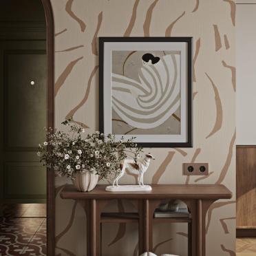 Интерьер с картинами над камином  смотреть на Basicdecor